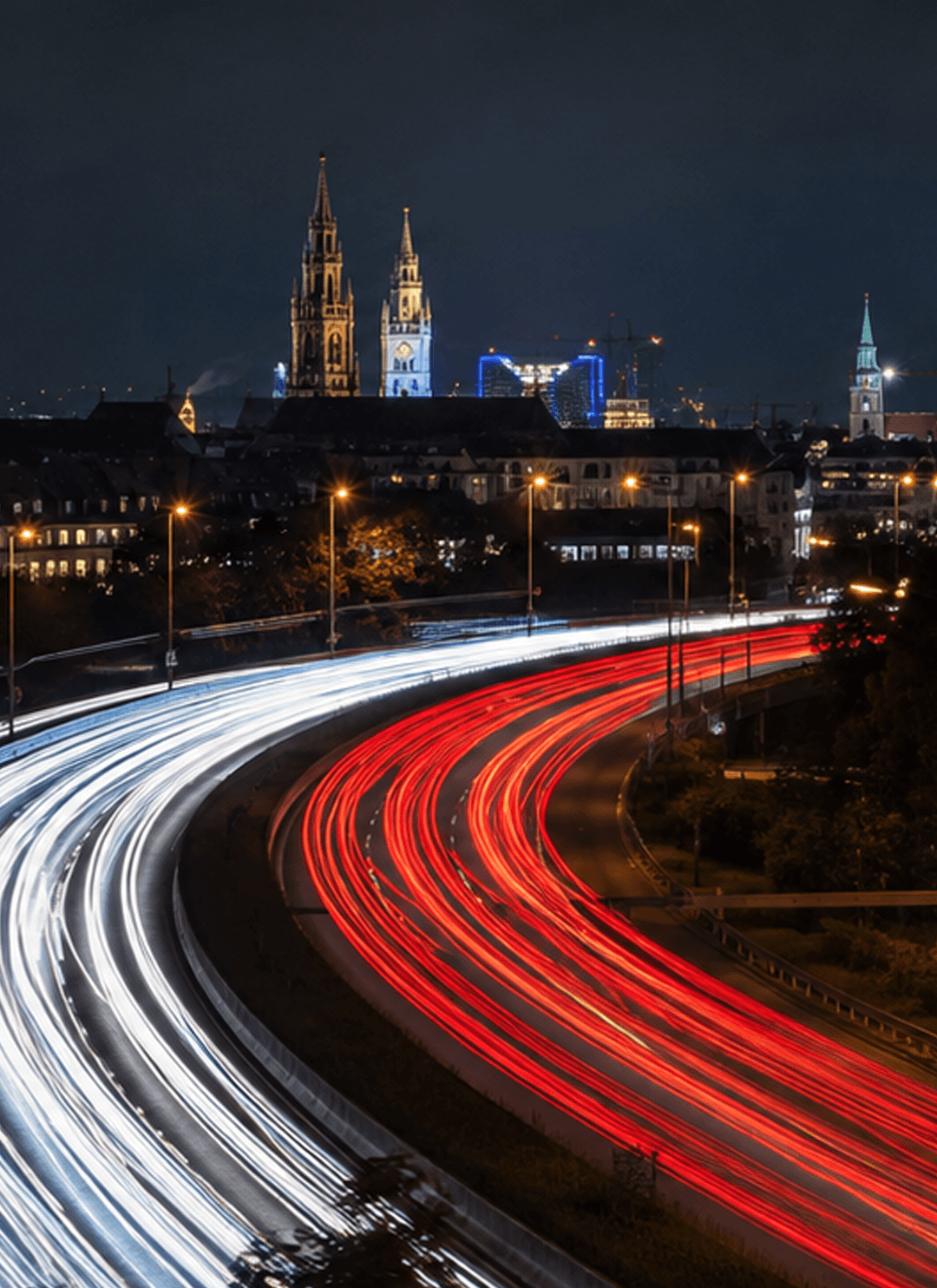 München bei Nacht – unser Standort im Süden Deutschlands